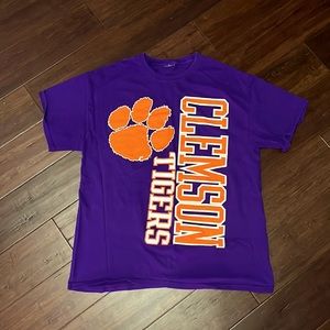 Gently used Clemson Tigers T-shirt. Size adult large